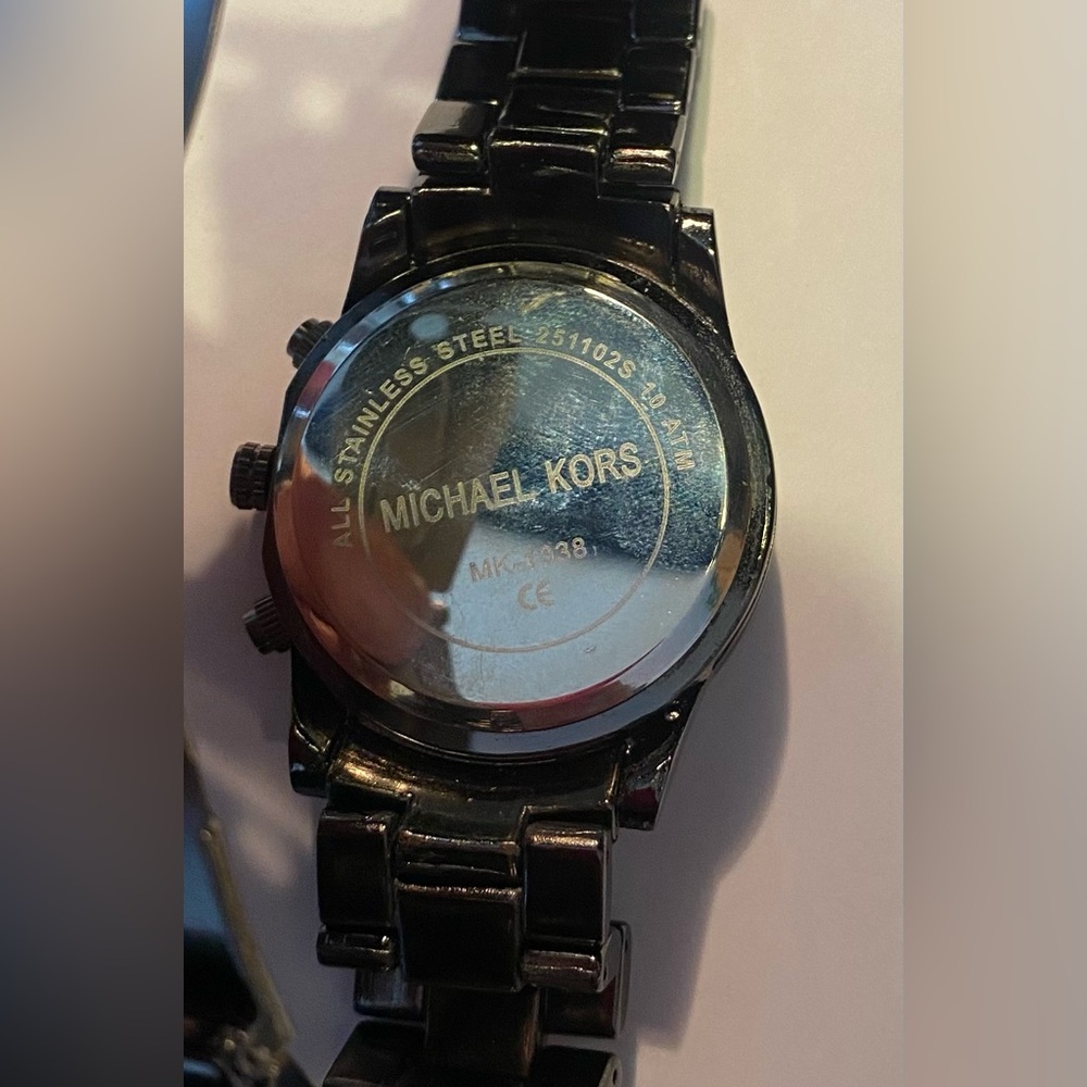 Michael Kors Watch - Picture 7 of 10